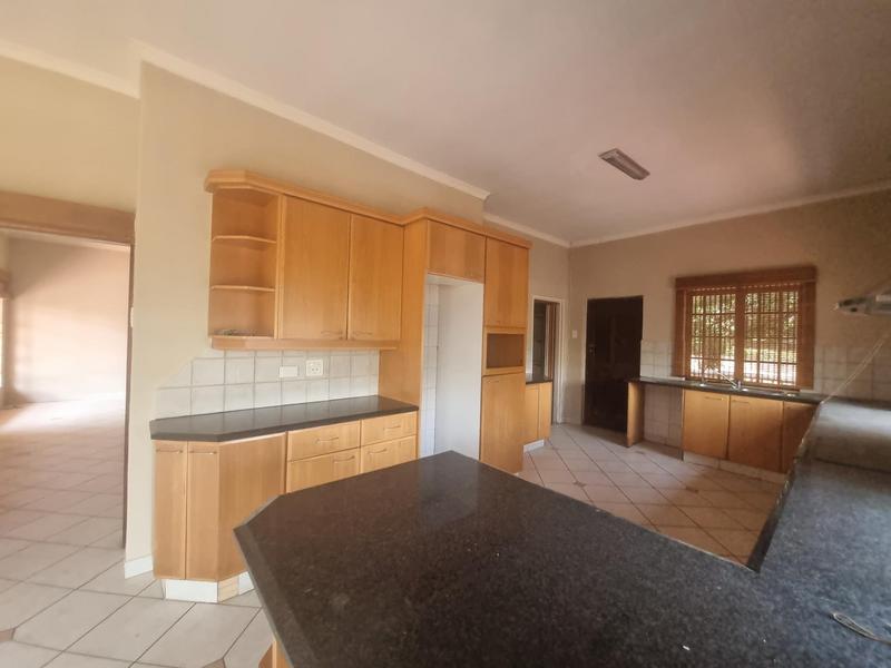 To Let 5 Bedroom Property for Rent in North Riding Gauteng
