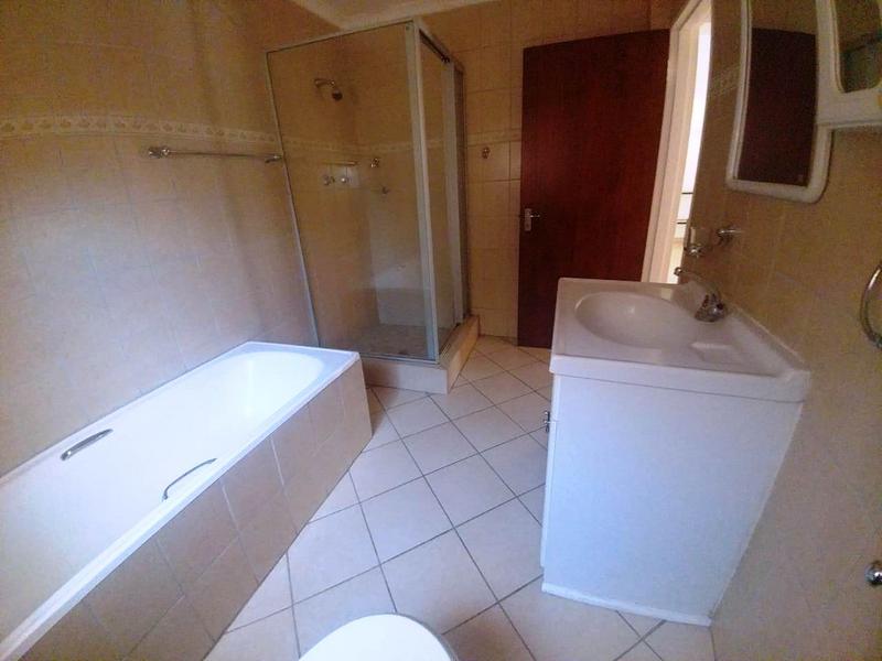 To Let 2 Bedroom Property for Rent in North Riding Gauteng