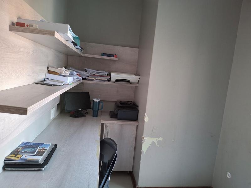 5 Bedroom Property for Sale in Monavoni Gauteng