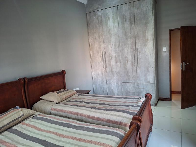 5 Bedroom Property for Sale in Monavoni Gauteng