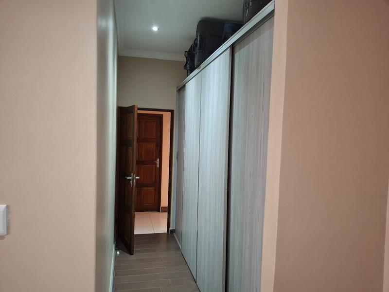 4 Bedroom Property for Sale in Monavoni Gauteng