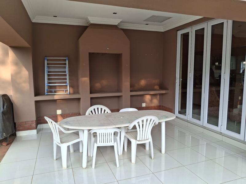 4 Bedroom Property for Sale in Monavoni Gauteng