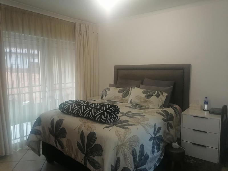 3 Bedroom Property for Sale in Monavoni Gauteng
