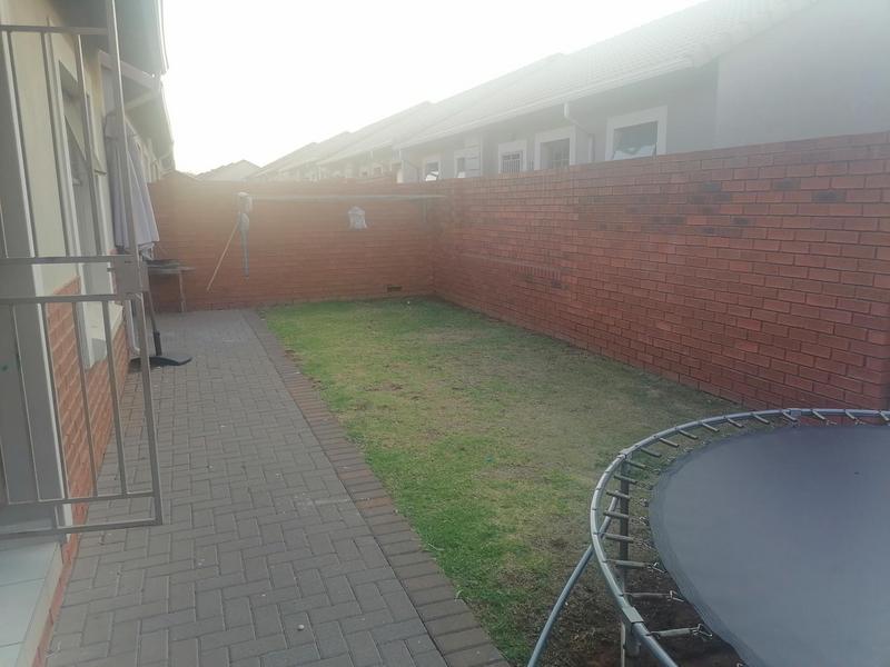 3 Bedroom Property for Sale in Monavoni Gauteng