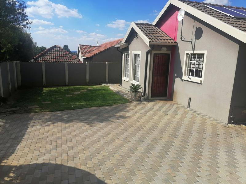 3 Bedroom Property for Sale in Olievenhoutbosch Gauteng