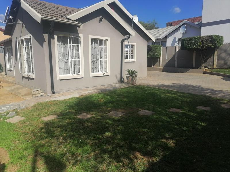 3 Bedroom Property for Sale in Olievenhoutbosch Gauteng