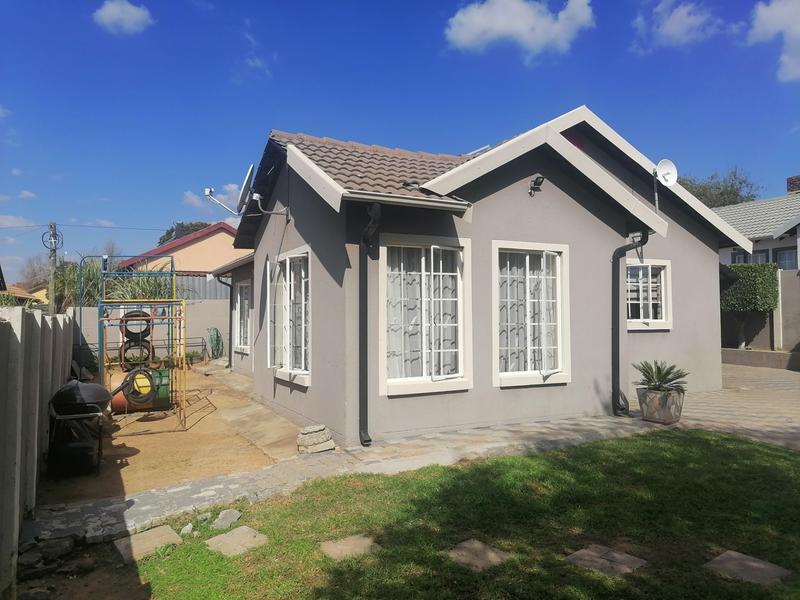 3 Bedroom Property for Sale in Olievenhoutbosch Gauteng