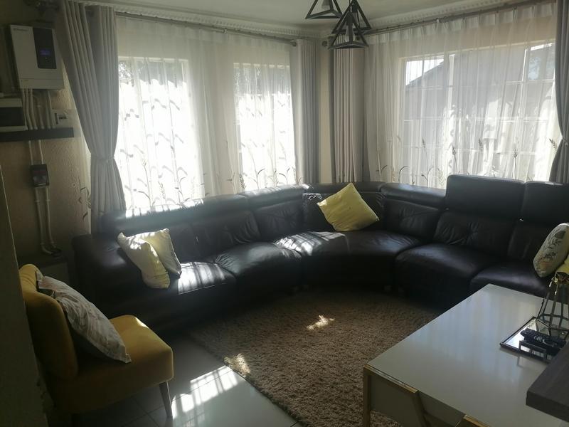 3 Bedroom Property for Sale in Olievenhoutbosch Gauteng