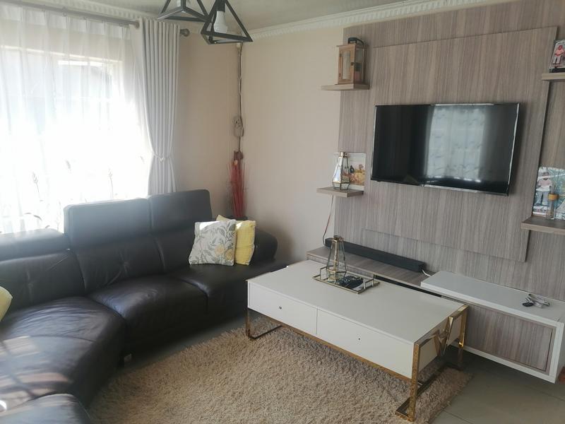 3 Bedroom Property for Sale in Olievenhoutbosch Gauteng