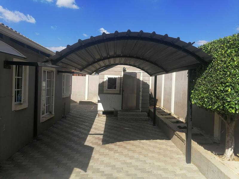 3 Bedroom Property for Sale in Olievenhoutbosch Gauteng