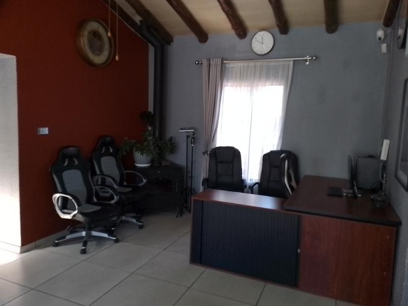 3 Bedroom Property for Sale in Brackendowns Gauteng