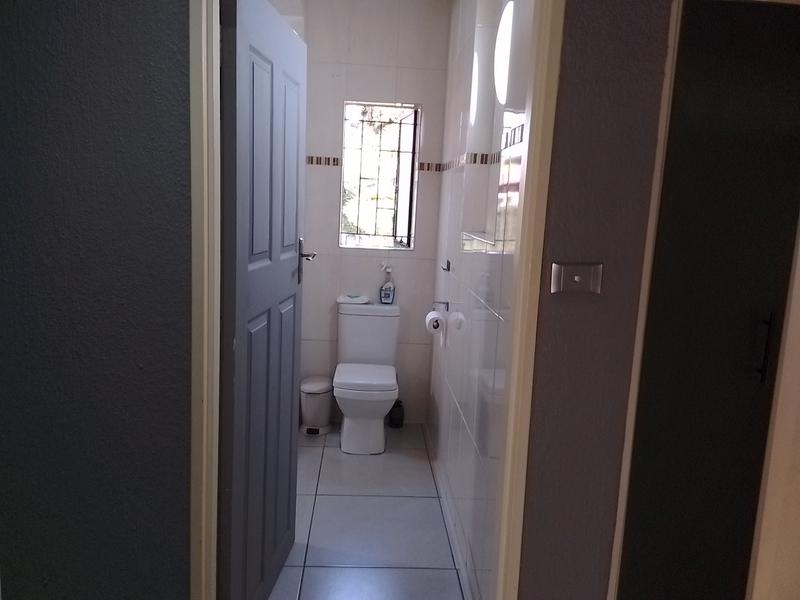 3 Bedroom Property for Sale in Brackendowns Gauteng