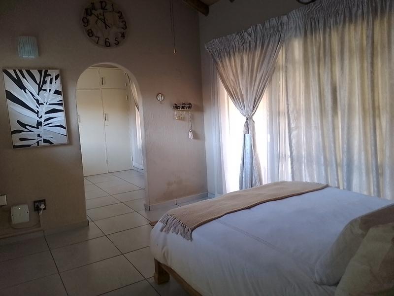 3 Bedroom Property for Sale in Brackendowns Gauteng