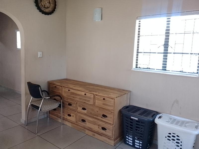 3 Bedroom Property for Sale in Brackendowns Gauteng