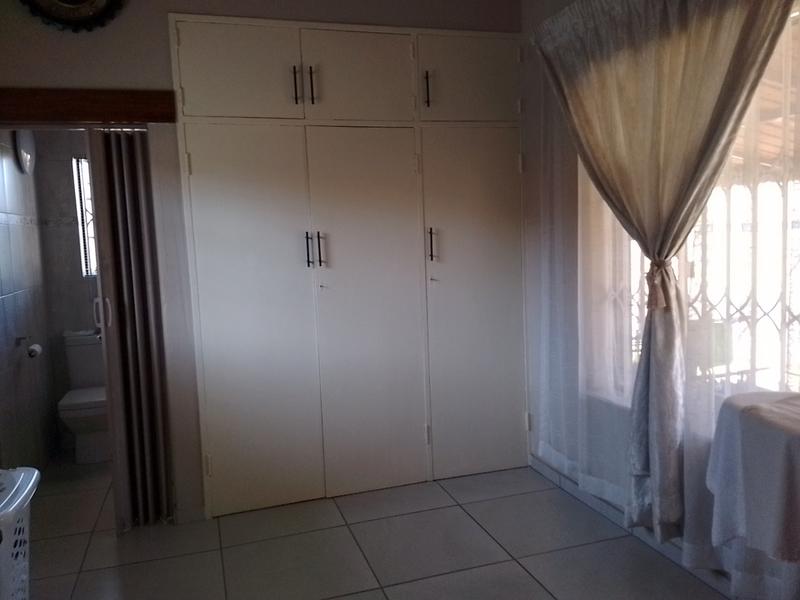 3 Bedroom Property for Sale in Brackendowns Gauteng