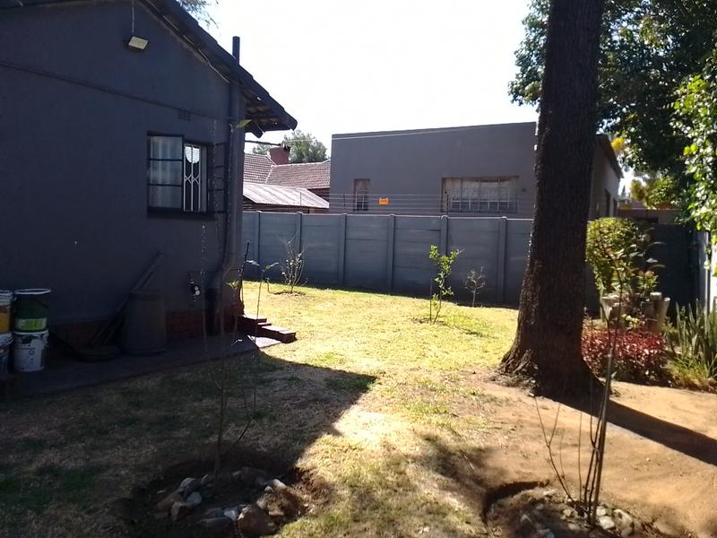 3 Bedroom Property for Sale in Brackendowns Gauteng