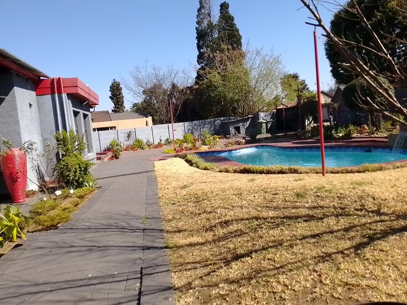 3 Bedroom Property for Sale in Brackendowns Gauteng