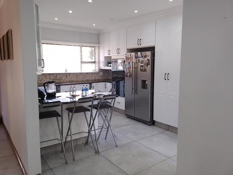 7 Bedroom Property for Sale in Brackenhurst Gauteng