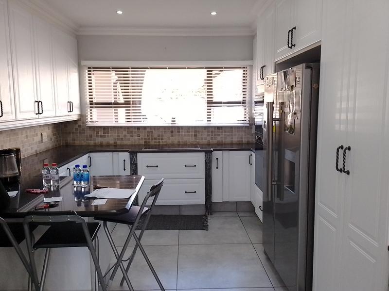 7 Bedroom Property for Sale in Brackenhurst Gauteng