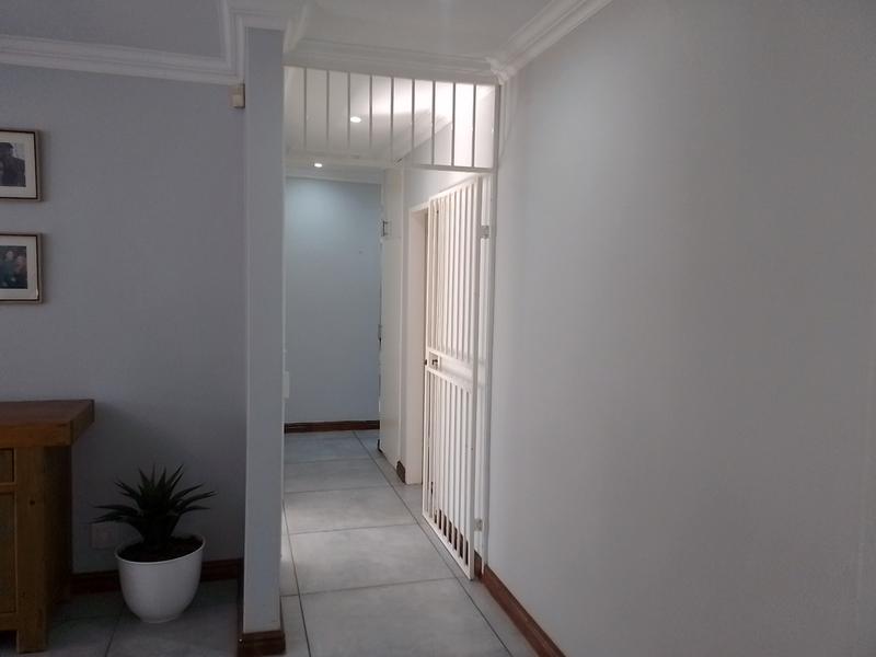 7 Bedroom Property for Sale in Brackenhurst Gauteng