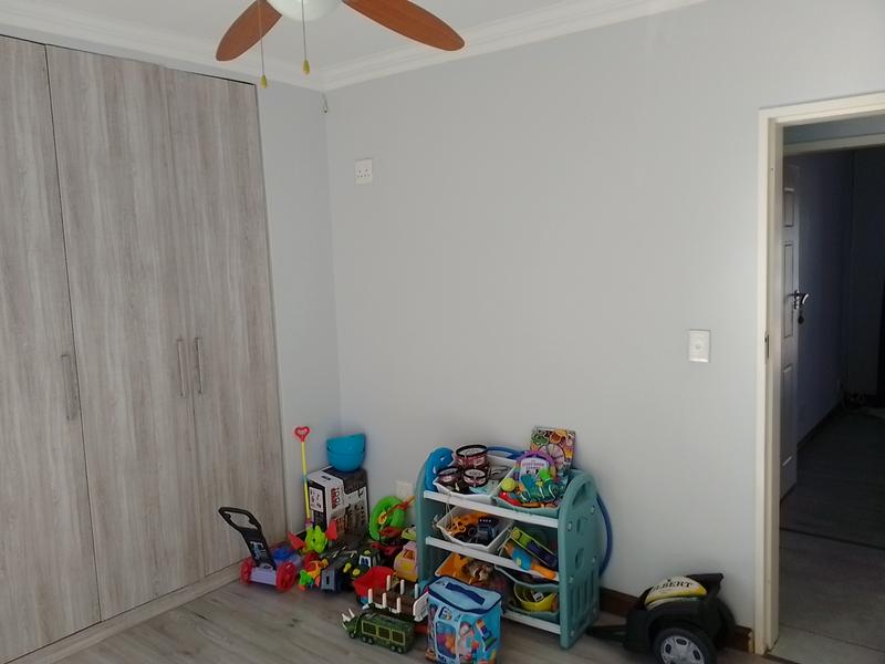 7 Bedroom Property for Sale in Brackenhurst Gauteng