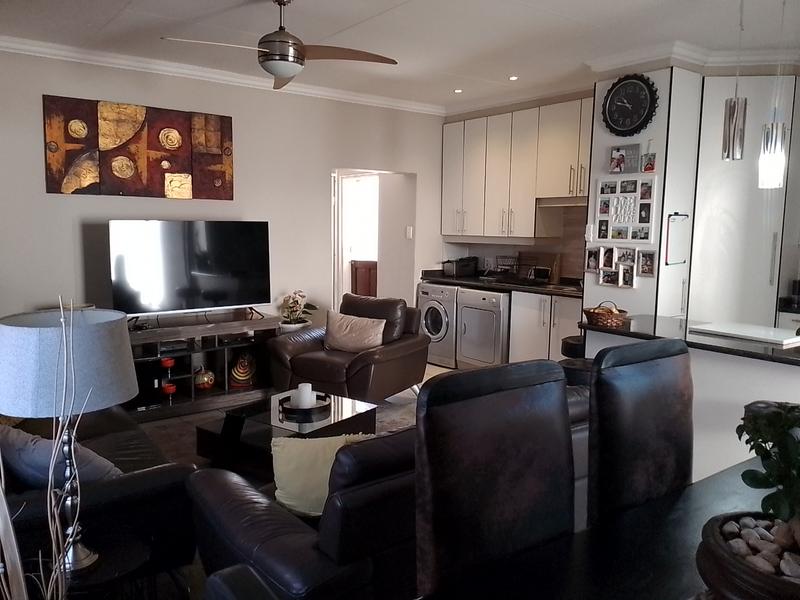 7 Bedroom Property for Sale in Brackenhurst Gauteng