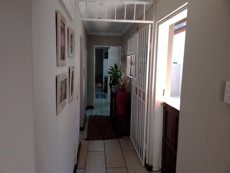 7 Bedroom Property for Sale in Brackenhurst Gauteng