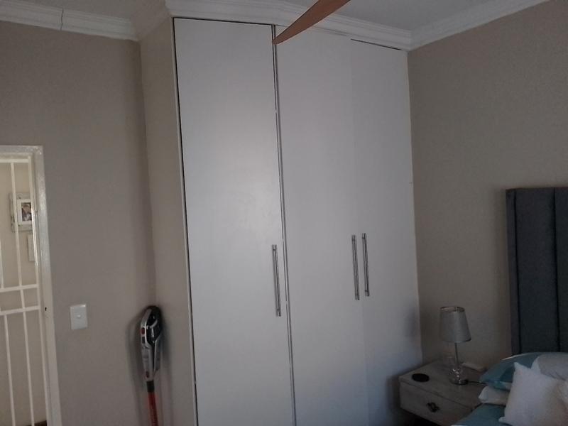 7 Bedroom Property for Sale in Brackenhurst Gauteng