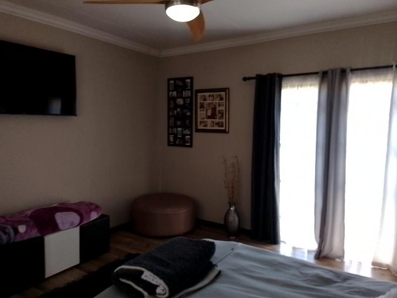 7 Bedroom Property for Sale in Brackenhurst Gauteng