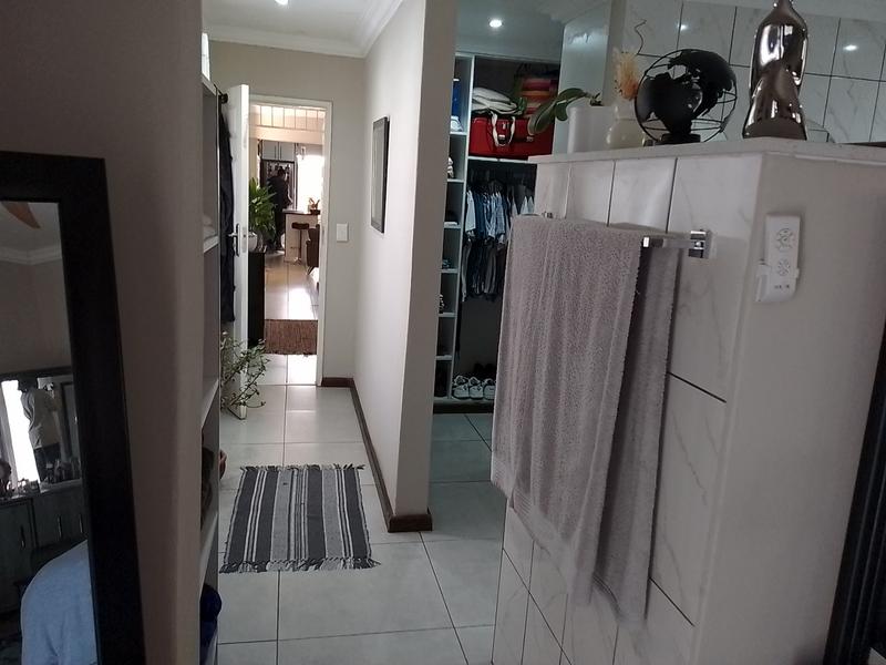 7 Bedroom Property for Sale in Brackenhurst Gauteng