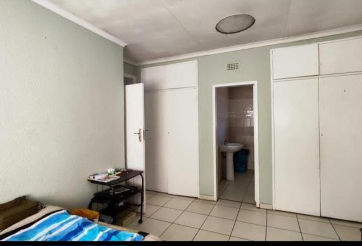 3 Bedroom Property for Sale in Birchleigh Gauteng