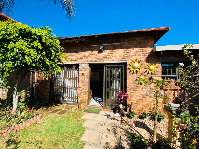 5 Bedroom Property for Sale in Kensington Gauteng