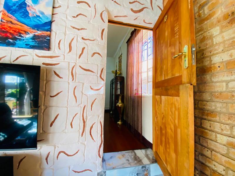 5 Bedroom Property for Sale in Kensington Gauteng