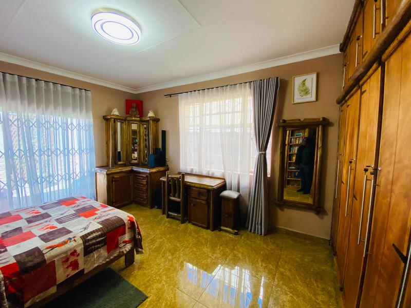 5 Bedroom Property for Sale in Kensington Gauteng