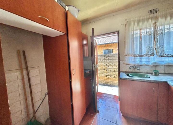 3 Bedroom Property for Sale in Moroka Gauteng