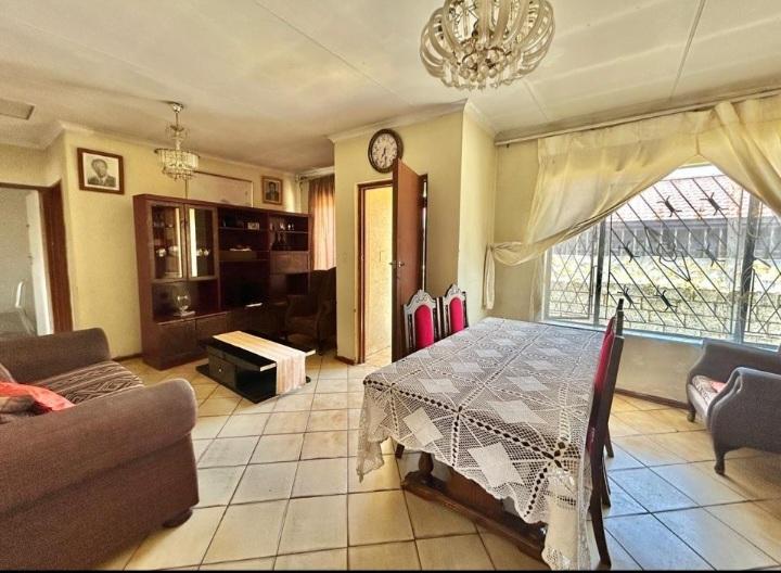 3 Bedroom Property for Sale in Moroka Gauteng