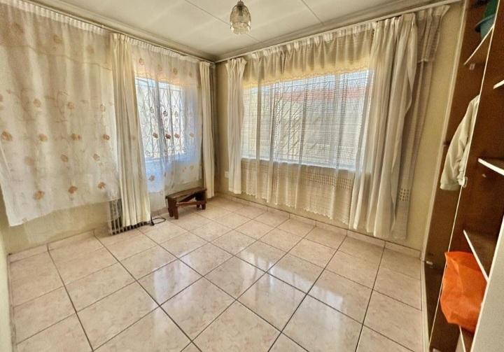 3 Bedroom Property for Sale in Moroka Gauteng