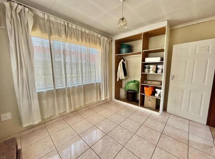 3 Bedroom Property for Sale in Moroka Gauteng