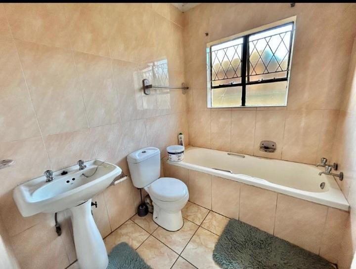 3 Bedroom Property for Sale in Moroka Gauteng