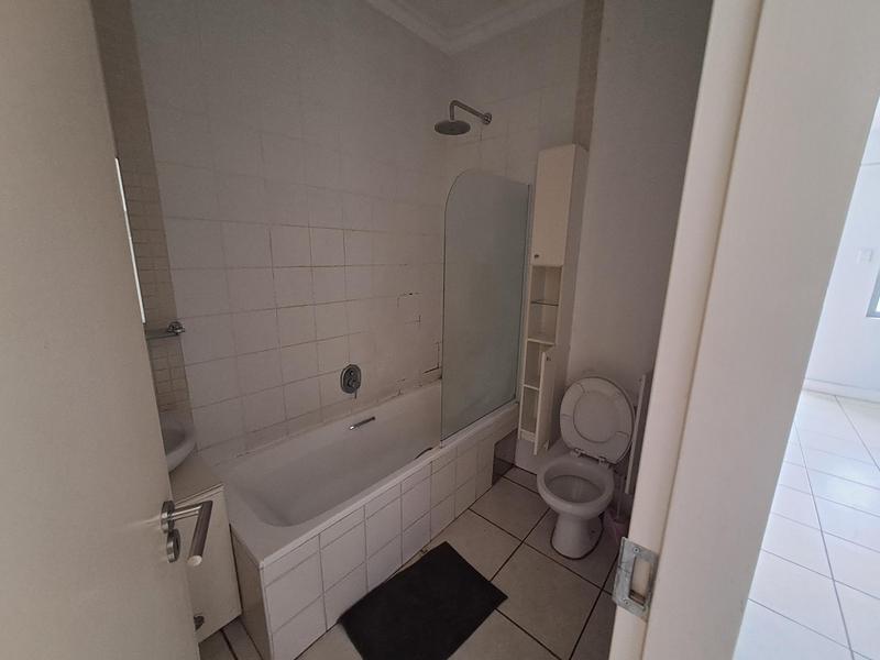 1 Bedroom Property for Sale in Greenside Gauteng