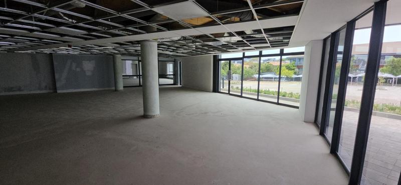 To Let Commercial Property for Rent in Vorna Valley Gauteng