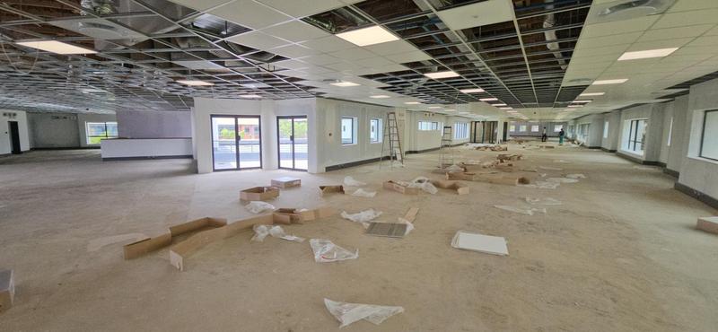 To Let Commercial Property for Rent in Vorna Valley Gauteng