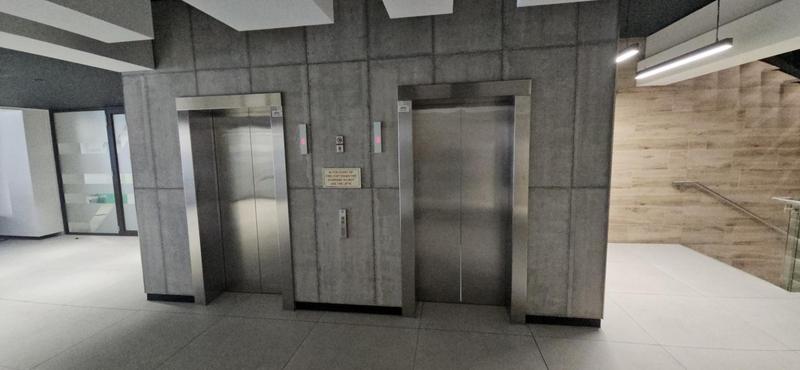 To Let Commercial Property for Rent in Vorna Valley Gauteng