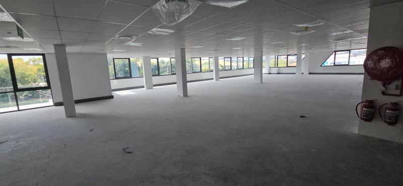 To Let Commercial Property for Rent in Vorna Valley Gauteng