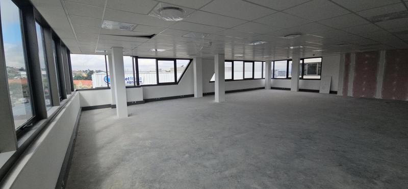 To Let Commercial Property for Rent in Vorna Valley Gauteng