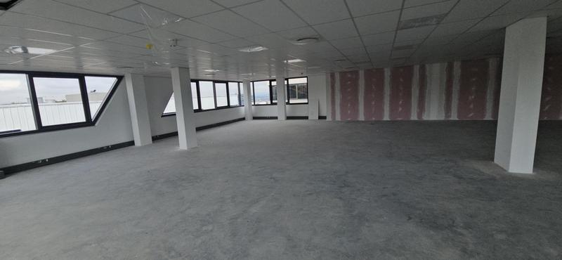 To Let Commercial Property for Rent in Vorna Valley Gauteng