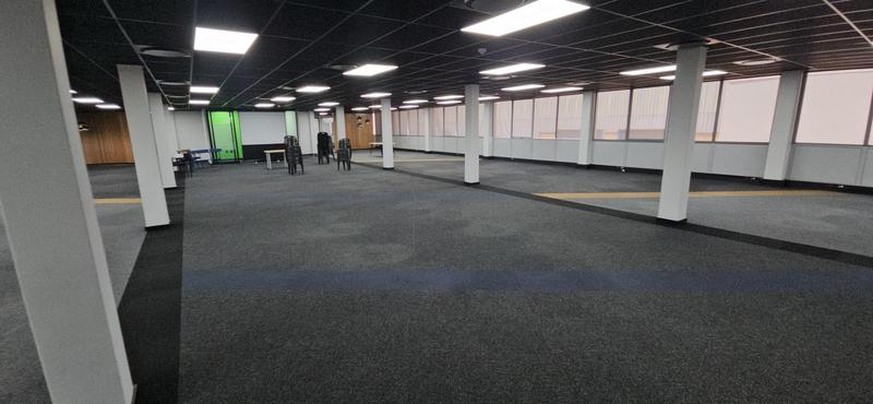 To Let Commercial Property for Rent in Randjespark Gauteng