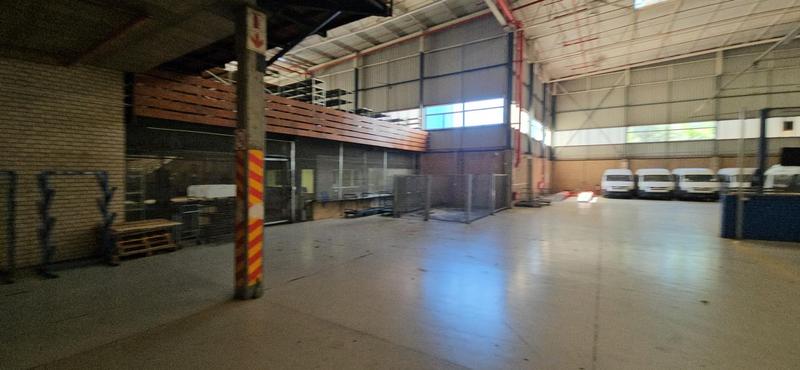 To Let Commercial Property for Rent in Randjespark Gauteng
