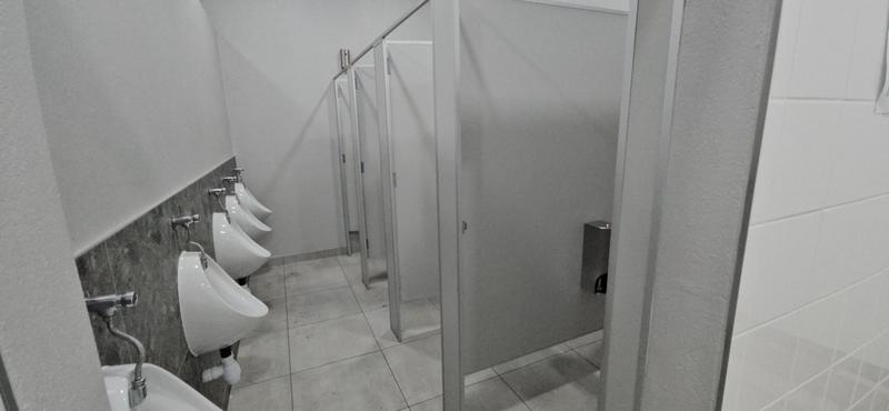 To Let Commercial Property for Rent in Randjespark Gauteng