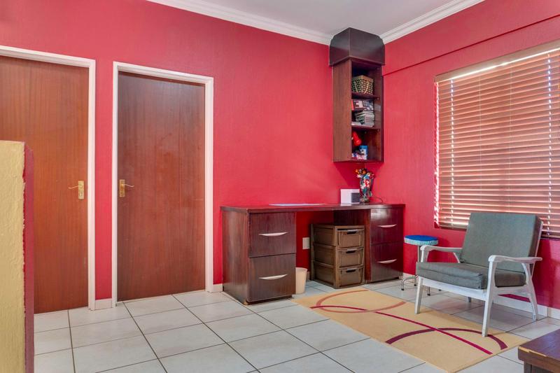 3 Bedroom Property for Sale in Willowbrook Gauteng